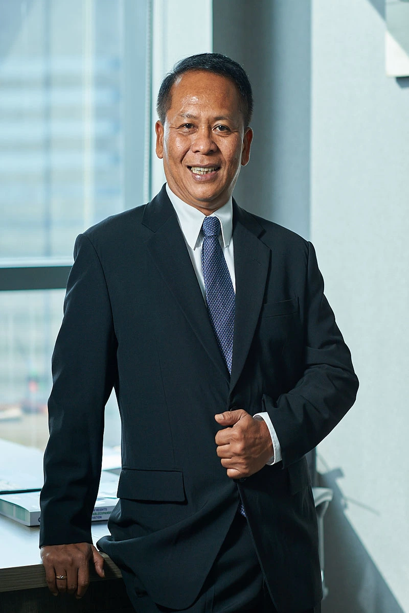 DR. Indra Surya S.H., LL.M